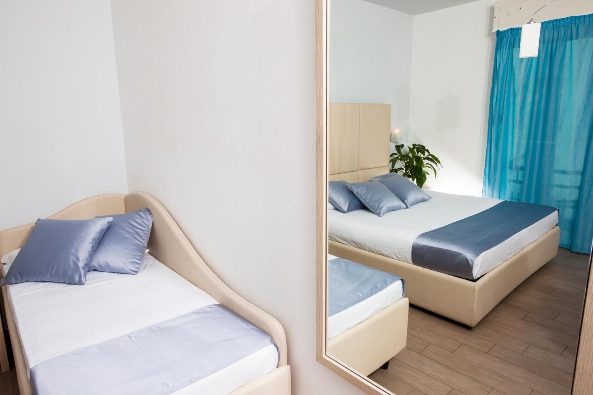 Quadruple Room,786681837:JPEG